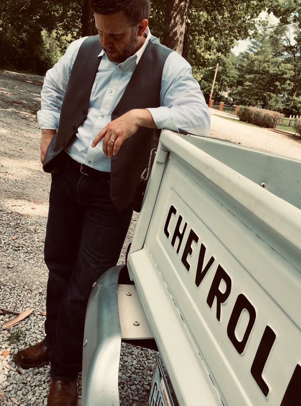 snap-button-shirt-guy-brigalow-country-western-white-shirt-10