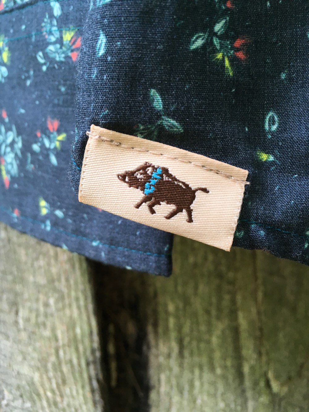 snap-button-shirt-guy-western-aloha-ohia-wild-boar-tag